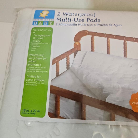 Babies‎ R Us 2 Waterproof Multi-Use Pads Changing Bassinet Cradle New - Picture 2 of 7